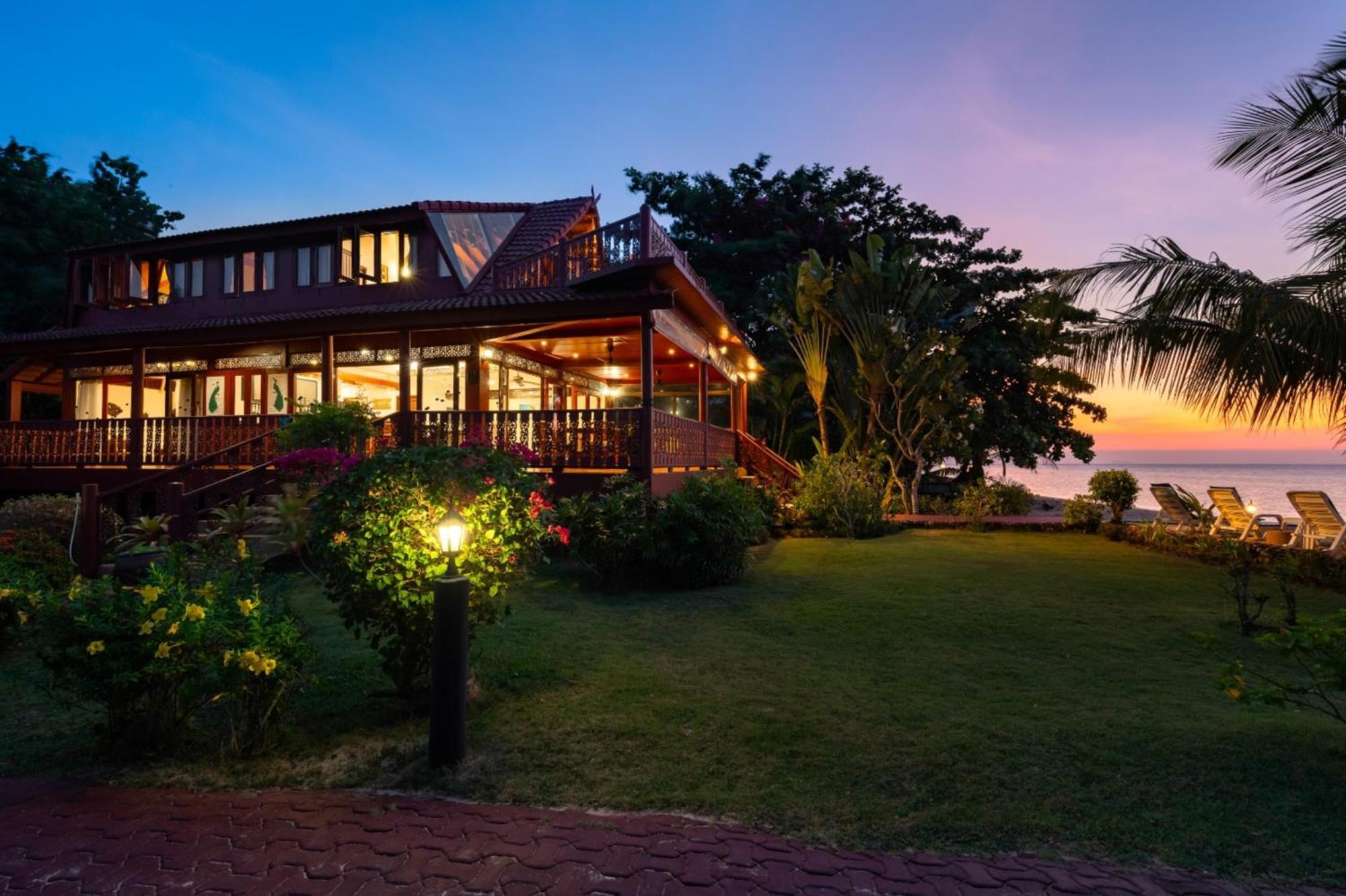 Beachfront Villa, Bang Po Ban Bang Po Exterior foto