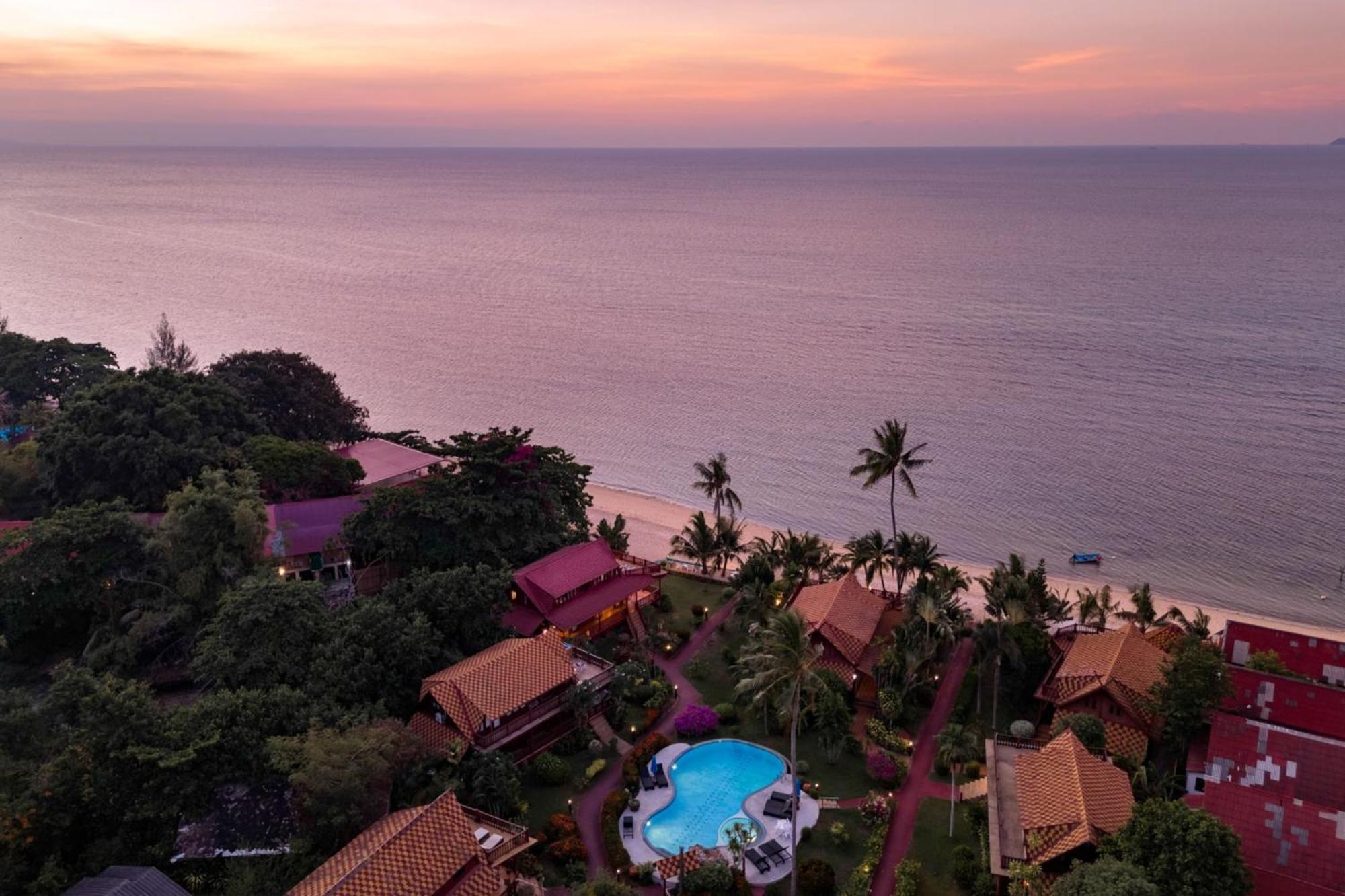 Beachfront Villa, Bang Po Ban Bang Po Exterior foto