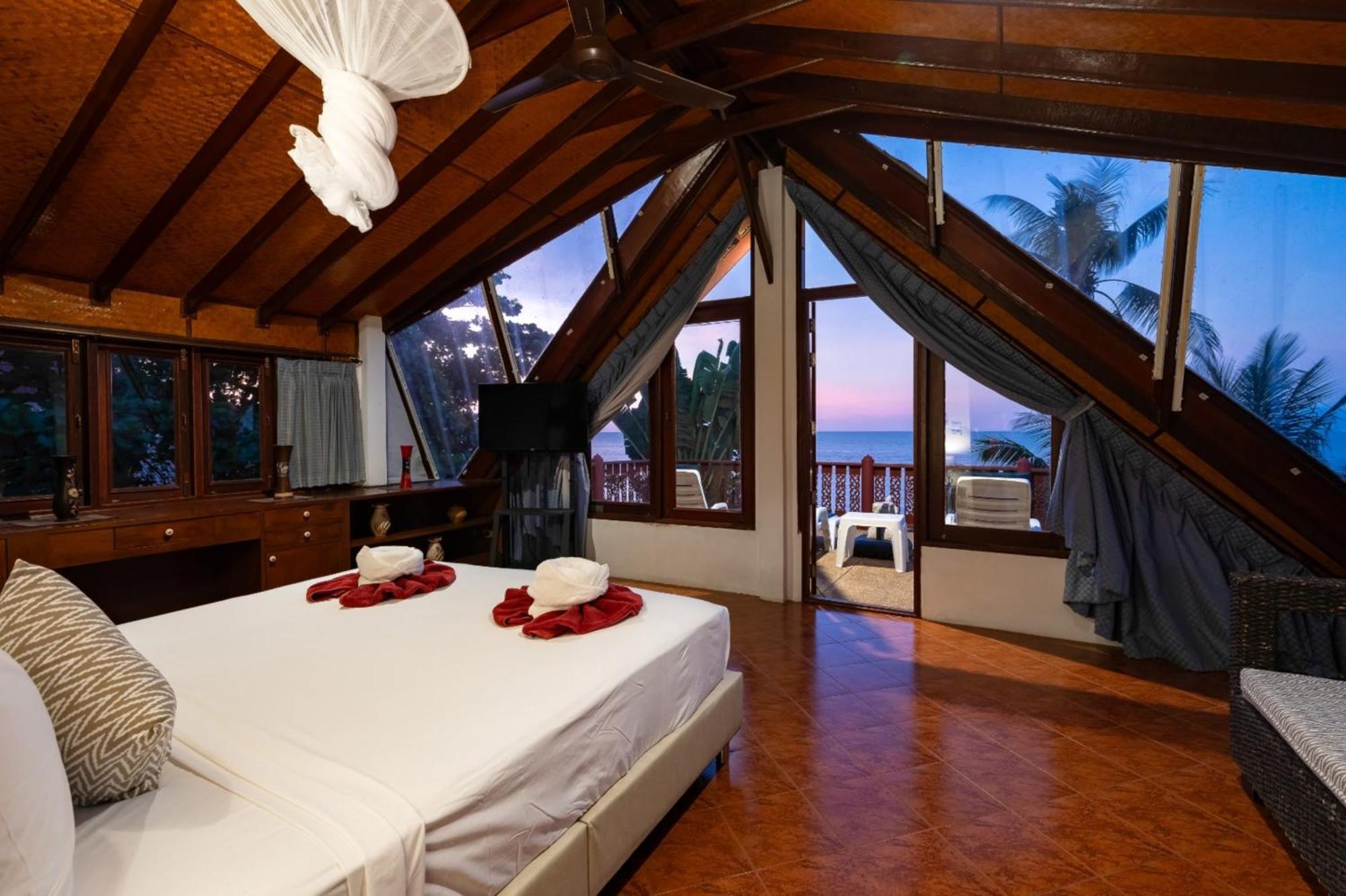 Beachfront Villa, Bang Po Ban Bang Po Exterior foto